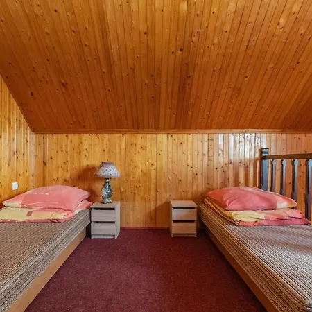 ロッジ Przestronne シュトゥトボ